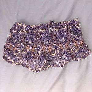 Cute flowing shorts!